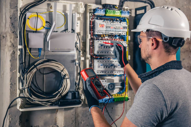 Best Circuit Breaker Repair  in Hayfield, MN